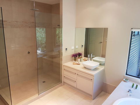 Jarrah Grove Forest Retreat - e-Seniors 2
