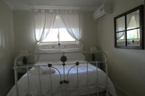 Bentwood Olive Grove Accommodation - e-Seniors 6