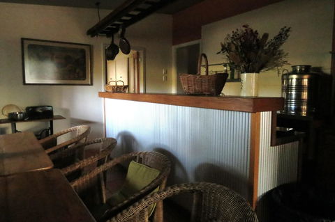 Bentwood Olive Grove Accommodation - e-Seniors 8