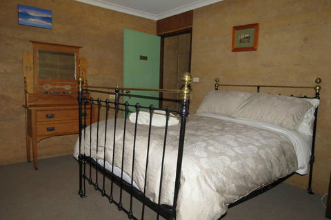 Bentwood Olive Grove Accommodation - e-Seniors 16