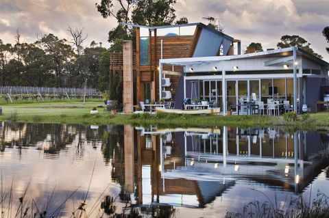 Bettenays Margaret River - e-Seniors 1