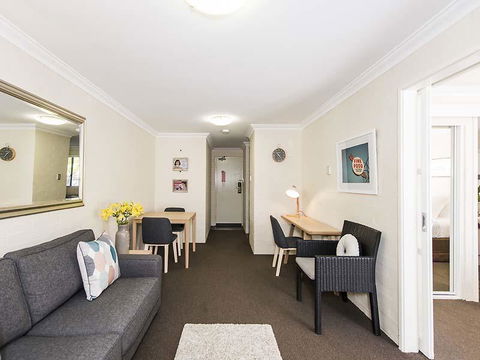 Subiaco Village 28 - e-Seniors 3