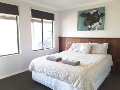 Cosy Corner Chalets - e-Seniors 7