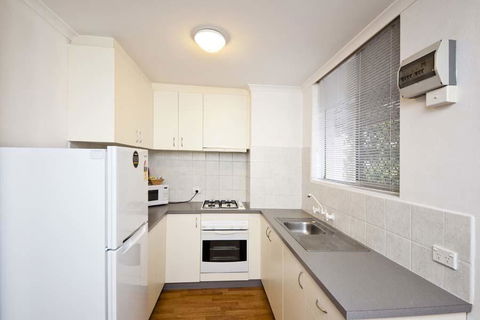 Cunningham Terrace 8 - e-Seniors 3