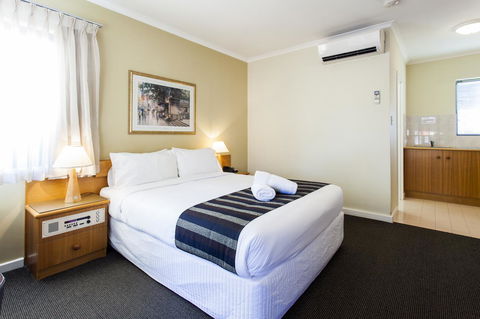 Kings Park Motel - e-Seniors 11