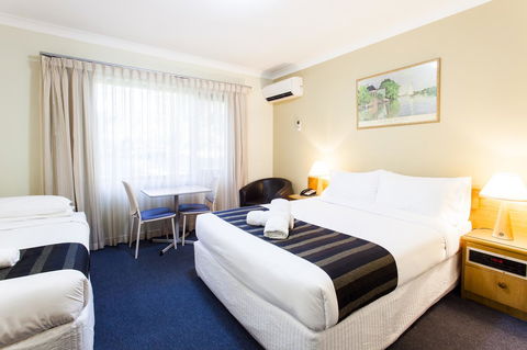 Kings Park Motel - e-Seniors 8