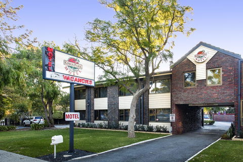 Kings Park Motel - e-Seniors 2