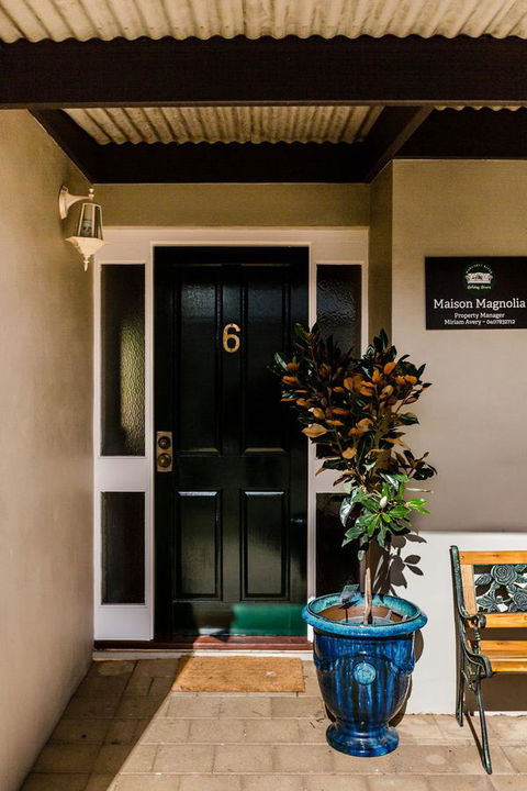 Maison Magnolia - Spacious Cozy Town House - e-Seniors 17