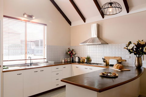 Maison Magnolia - Spacious Cozy Town House - e-Seniors 4