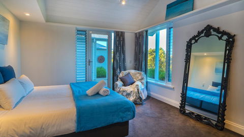 The White House At Wallcliffe Farms - e-Seniors 10