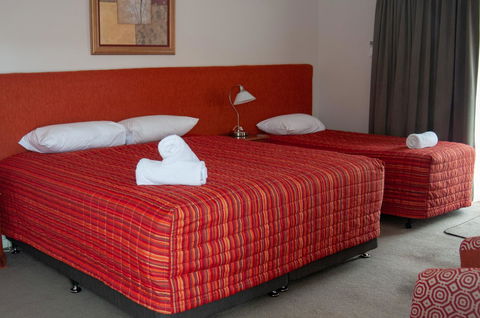 Margaret River Hotel - e-Seniors 8