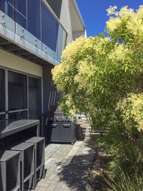 Margaret River Town House - e-Seniors 8