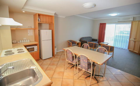 Esplanade Hotel Busselton - e-Seniors 14