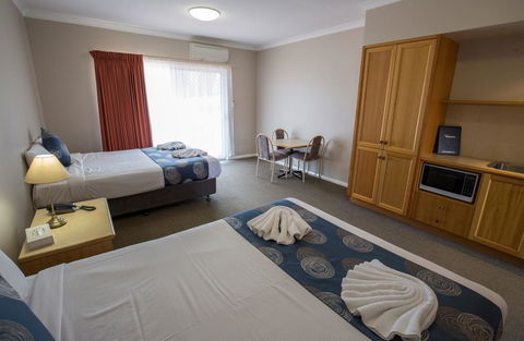 Esplanade Hotel Busselton - e-Seniors 18