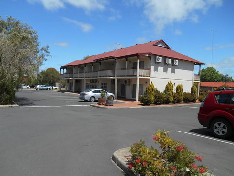 Esplanade Hotel Busselton - e-Seniors 32