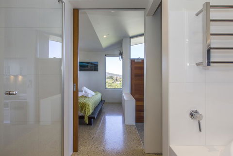 Aquatic Visions Luxury Apartments - e-Seniors 4