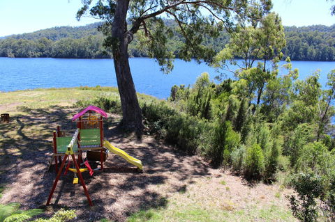 Tullah Lakeside Lodge - e-Seniors 30