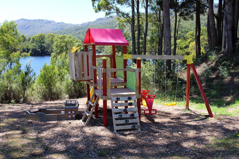 Tullah Lakeside Lodge - e-Seniors 14