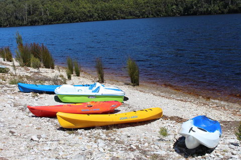 Tullah Lakeside Lodge - e-Seniors 16