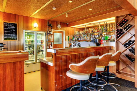 Riverfront Motel & Villas - e-Seniors 36