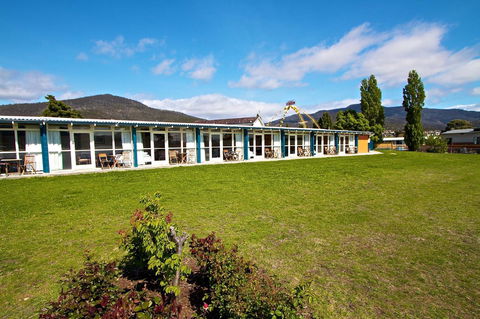 Riverfront Motel & Villas - e-Seniors 8