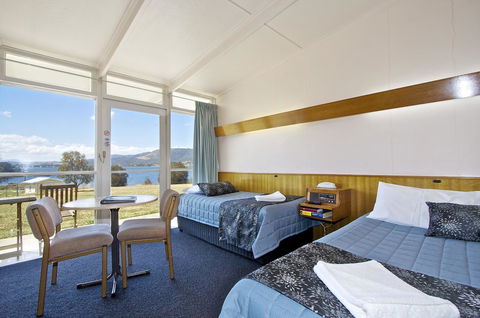 Riverfront Motel & Villas - e-Seniors 13