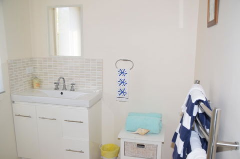 The Anchorage Waterfront Apartment - e-Seniors 13