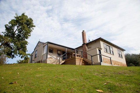 The Pear Cottage - e-Seniors 3