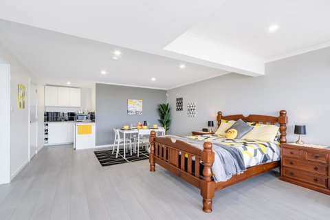 Views Forever - Devonport - e-Seniors 6
