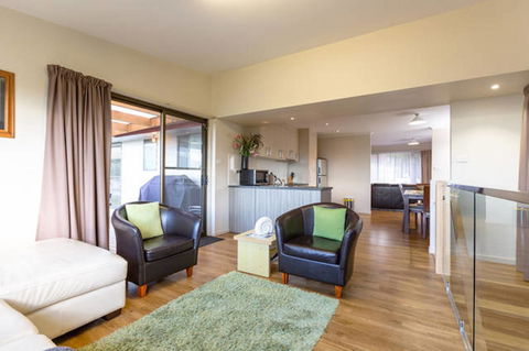 Mirramar House - e-Seniors 3