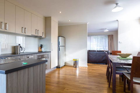 Mirramar House - e-Seniors 10