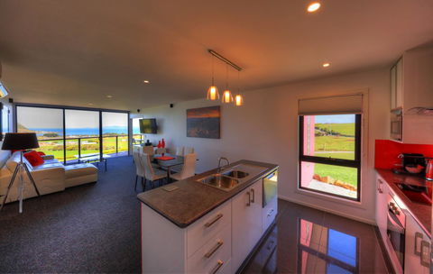 Horizon Deluxe Apartments - e-Seniors 8