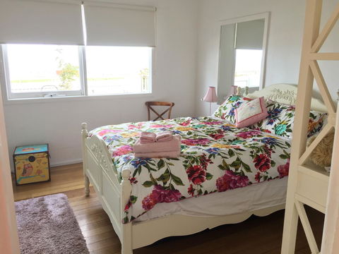 The Ultimate Beach House - e-Seniors 17