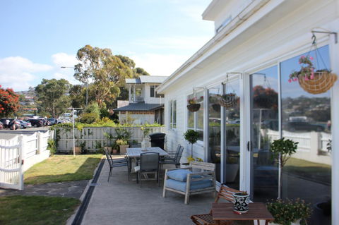 The Ultimate Beach House - e-Seniors 11