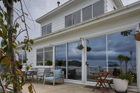 The Ultimate Beach House - e-Seniors 4