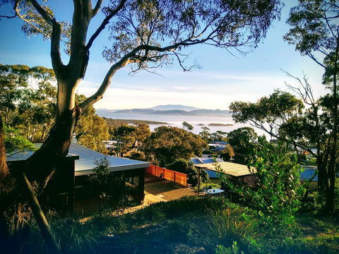 Southern Beaches Holiday House - e-Seniors 3