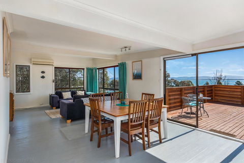 Southern Beaches Holiday House - e-Seniors 27