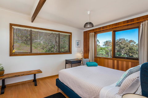 Southern Beaches Holiday House - e-Seniors 23