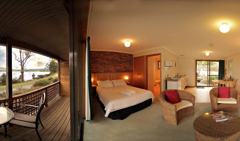 Driftwood Cottages - e-Seniors 1