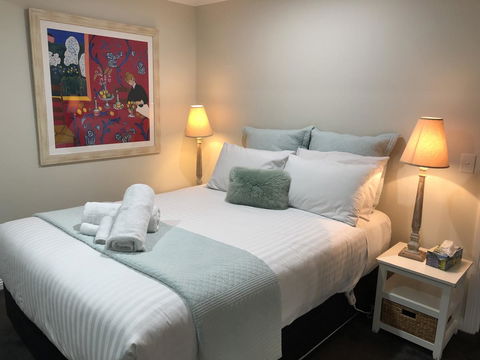 Sea Eagle Cottage - e-Seniors 3