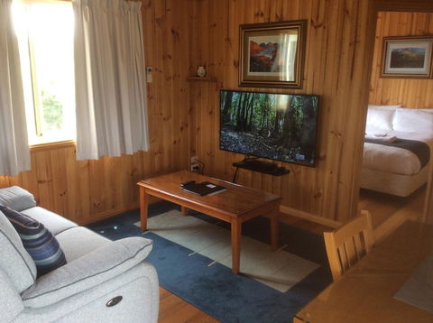 Swansea Cottages And Motel Suites - e-Seniors 40