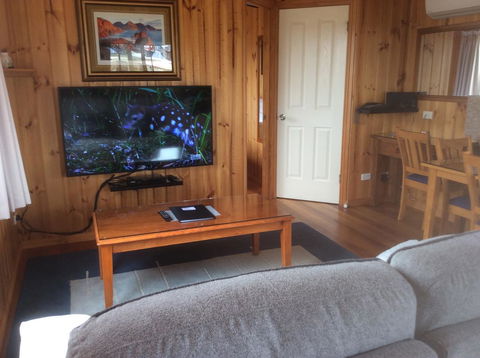 Swansea Cottages And Motel Suites - e-Seniors 44