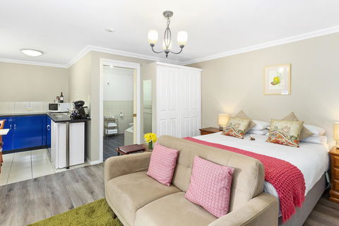 Oyster Cove Chalet - e-Seniors 8