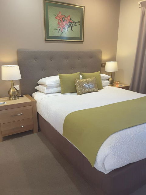 On The Terrace - e-Seniors 20