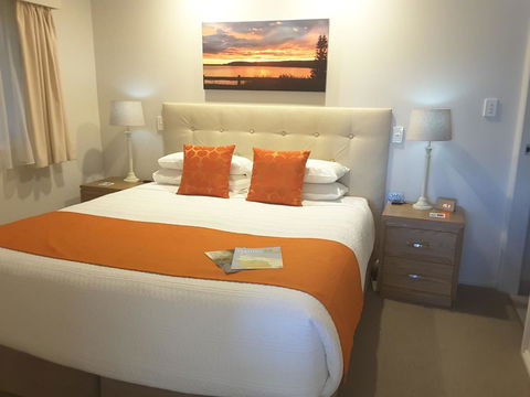 On The Terrace - e-Seniors 3