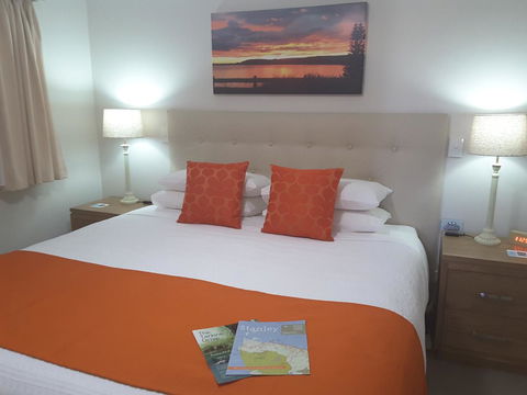 On The Terrace - e-Seniors 38