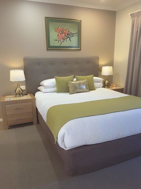 On The Terrace - e-Seniors 10