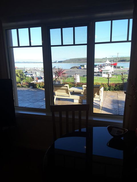 On The Terrace - e-Seniors 21