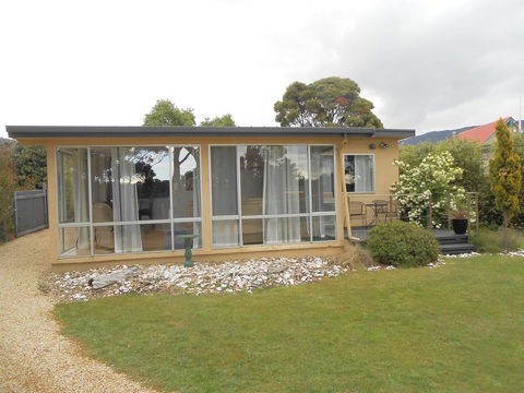 Bruny Ocean Cottage - e-Seniors 13