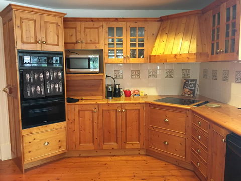 Clayfield Homestead - e-Seniors 6
